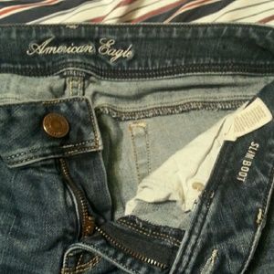 REDUCED! AE jeans slim boot cut size 6 reg