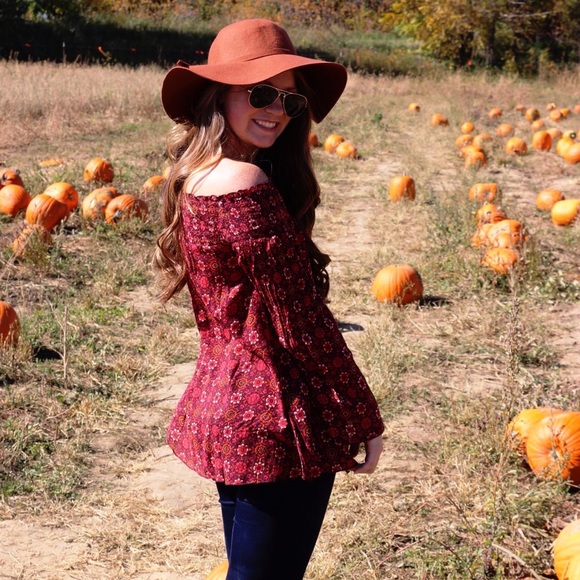 Meet your Posher, Grace - Picture 3 of 4