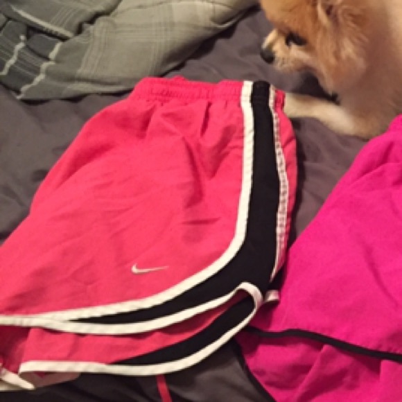 Nike shorts size small