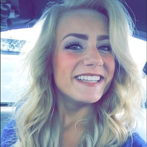 Meet your Posher, Lexi