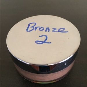 Mary Kay Mineral Powder Foundation Bronze 2