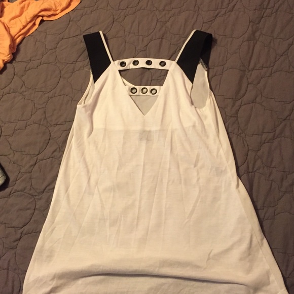 Hi-Lo Kardashian tank top ***PRICE DROP***