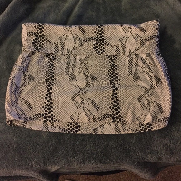 Snake skin looking mini skirt