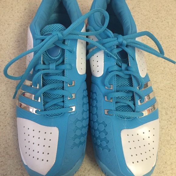 Adidas women's athletic or tee is shoes worn once - Picture 2 of 2