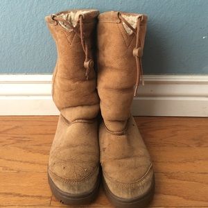 Chestnut tall uggs