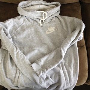 Super comfy Nike sweatshirt!
