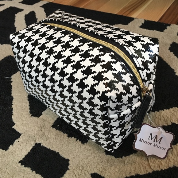 Women's Black & White Cosmetic Bag