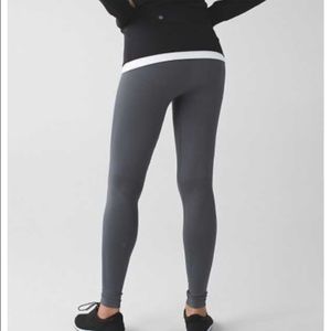 Lulu size 4 never worn