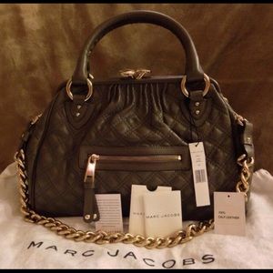 Marc Jacobs Grey Quilted Stam Bag.
