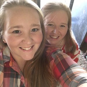 Meet your Posher, Devan