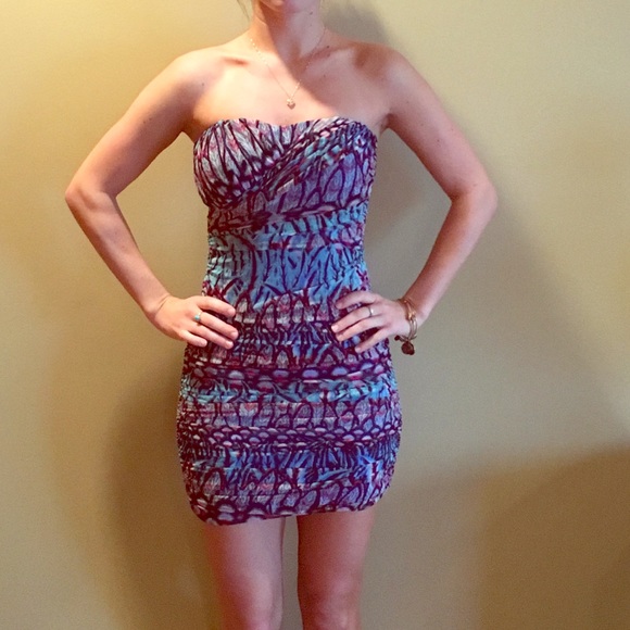 Colorful, fitted strapless dress