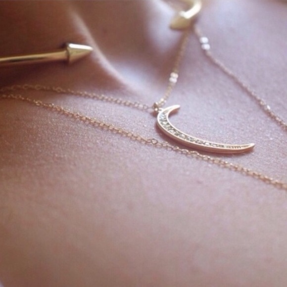 💎🌙 Luna Crescent Moon Necklace 🌙💎