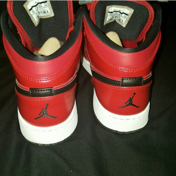 SOLD❤ - Picture 2 of 4