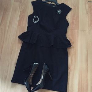 Black peplum dres