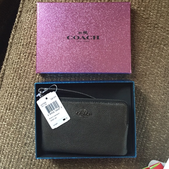 Coach Wristlet - brand new with tags - Picture 1 of 1