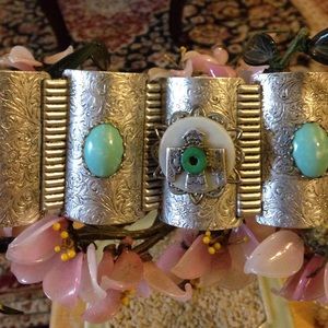 Vintage banal bird NA bracelet