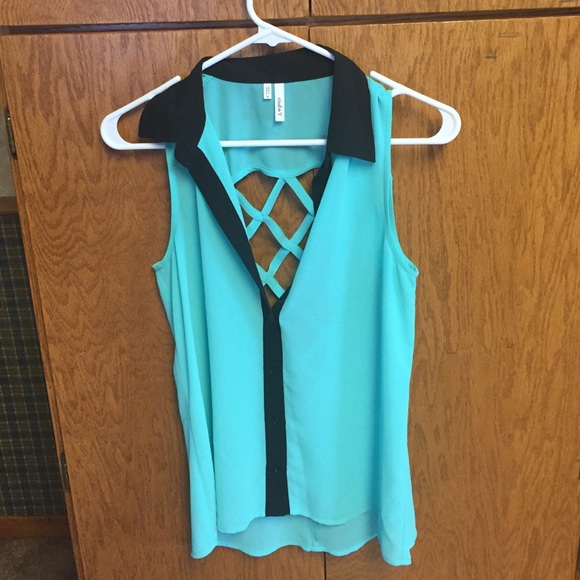 Maurice's top