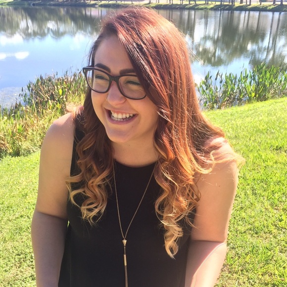 Meet your Posher, Katie - Picture 1 of 1