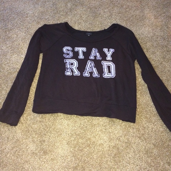 "Stay Rad" gray long-sleeved cropped top