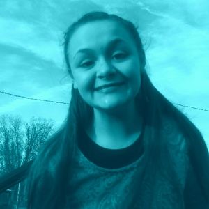 Meet your Posher, Adrianna