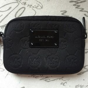 Michael Kors wristlet