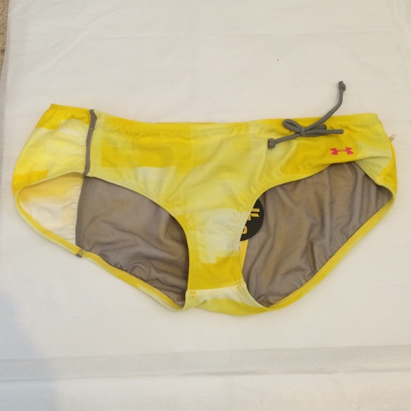 Under armour bikini bottom nwt size large