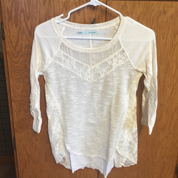 Maurice's top