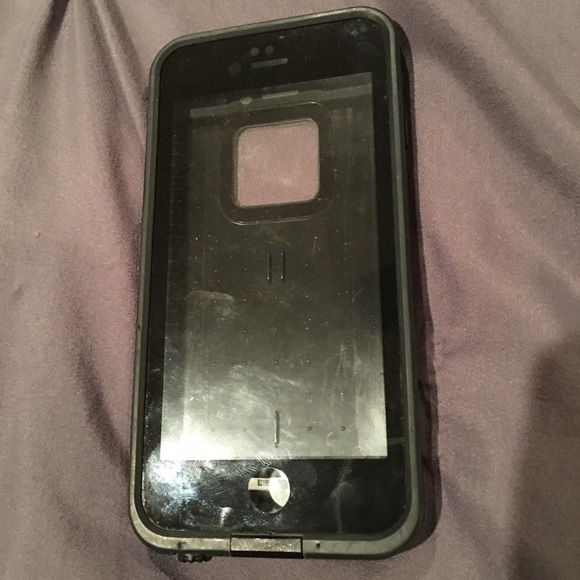 Black IPhone 6 Lifeproof case
