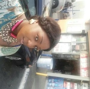 Meet your Posher, Robin