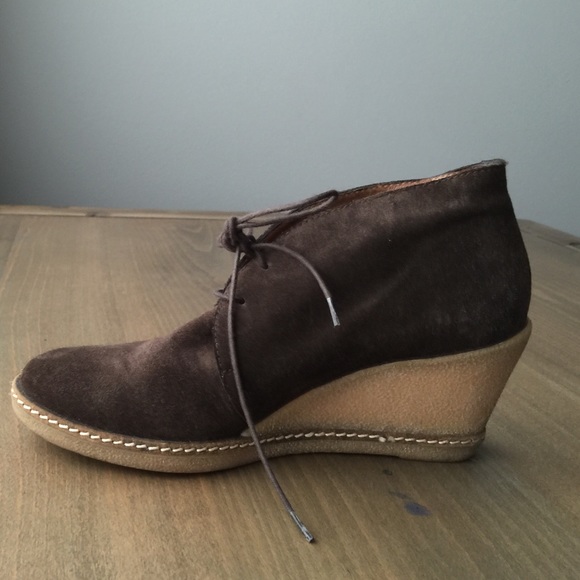 Platform booties - Picture 2 of 4