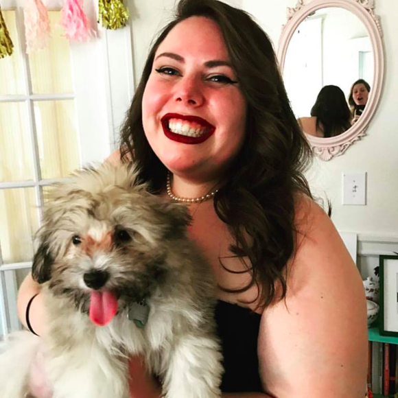 Meet your Posher, Melyssa - Picture 2 of 3