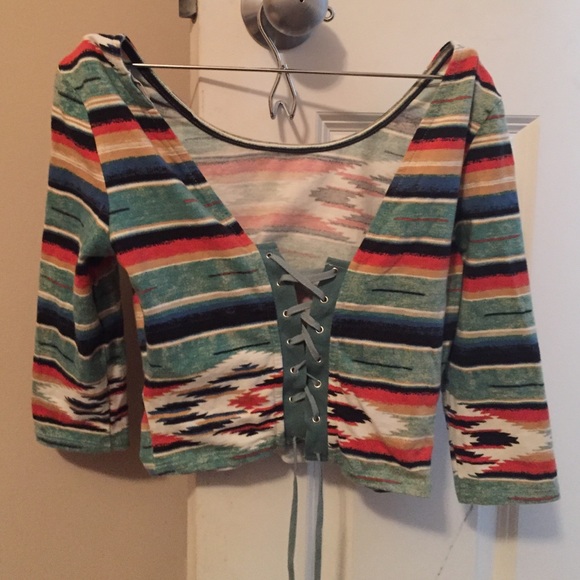 Adorable croptop w/ tied lace detail in back. S - Picture 2 of 3