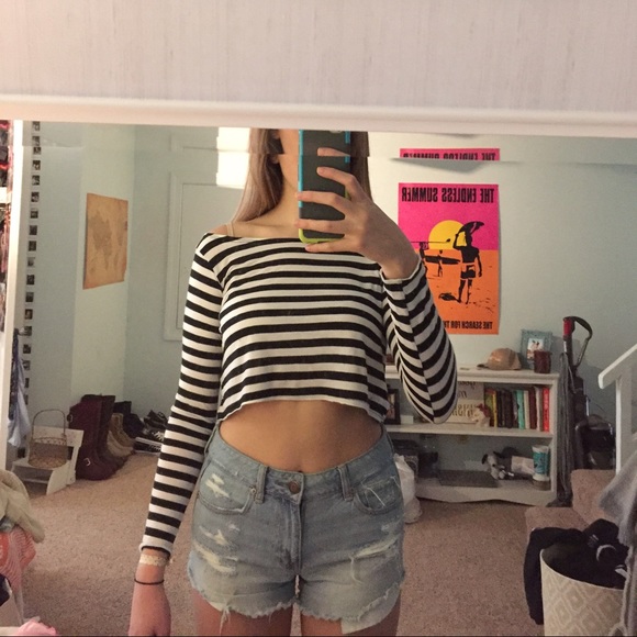 Nasty Gal Long sleeve striped crop top - Picture 1 of 4