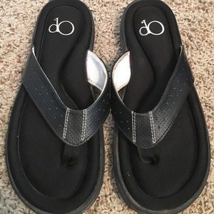 OP sandals