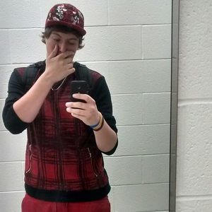 Meet your Posher, Josh