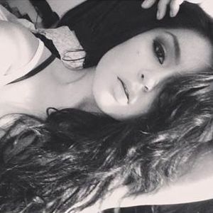 Meet your Posher, Claudia