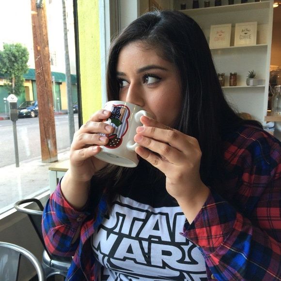 Meet your Posher, Cristina