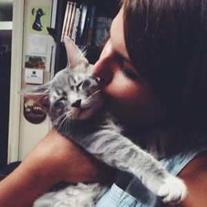 Meet your Posher, Elaine