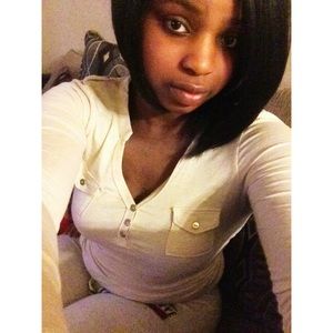 Meet your Posher, Desiree