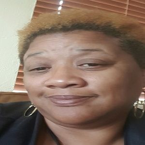 Meet your Posher, Pamela