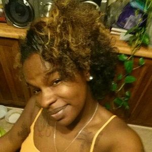 Meet your Posher, Keyana