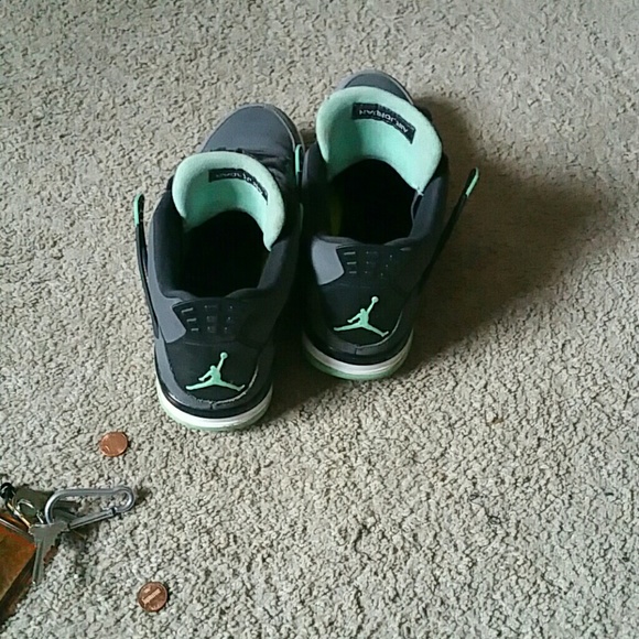 Jordan green glows - Picture 2 of 4