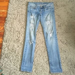 American Eagle distressed jeans