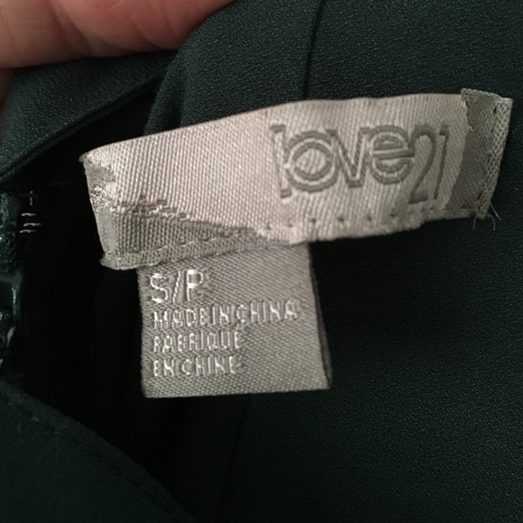 Dress - Picture 4 of 4