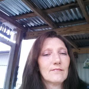 Meet your Posher, Connie