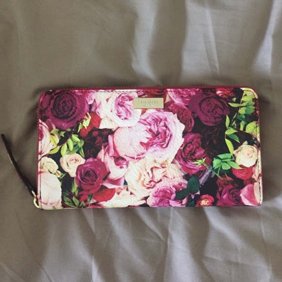 NWT Kate Spade wallet