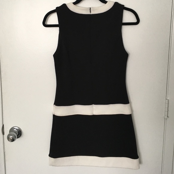 Black & White dress - Picture 2 of 3