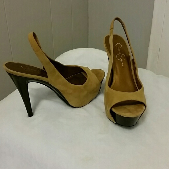 Gently used Jessica Simpson pumps