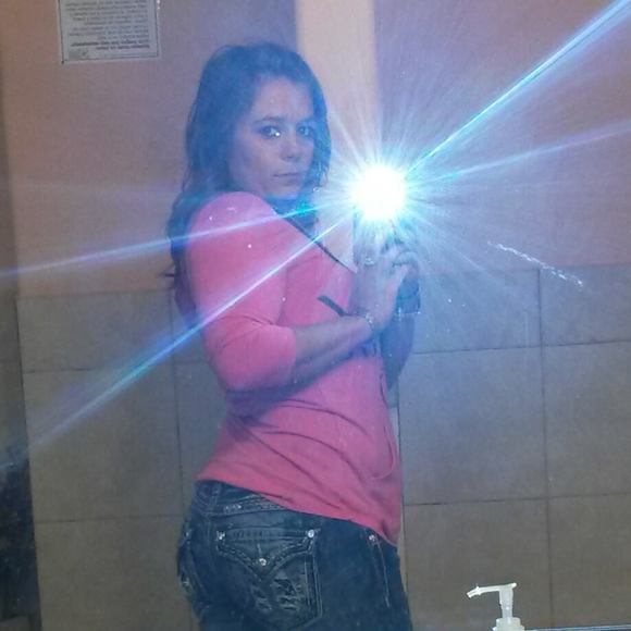 Meet your Posher, Cayce - Picture 1 of 1