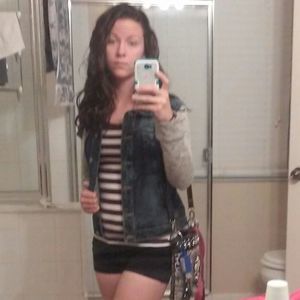 Meet your Posher, Naudia